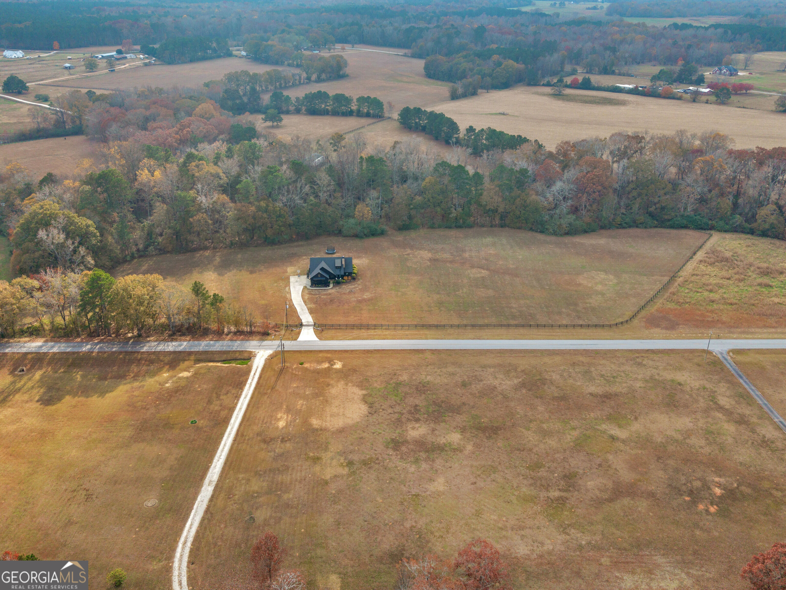 701 Marks Road Property Photo 3