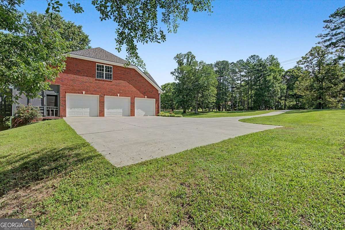 994 Rainey Road Property Photo 2