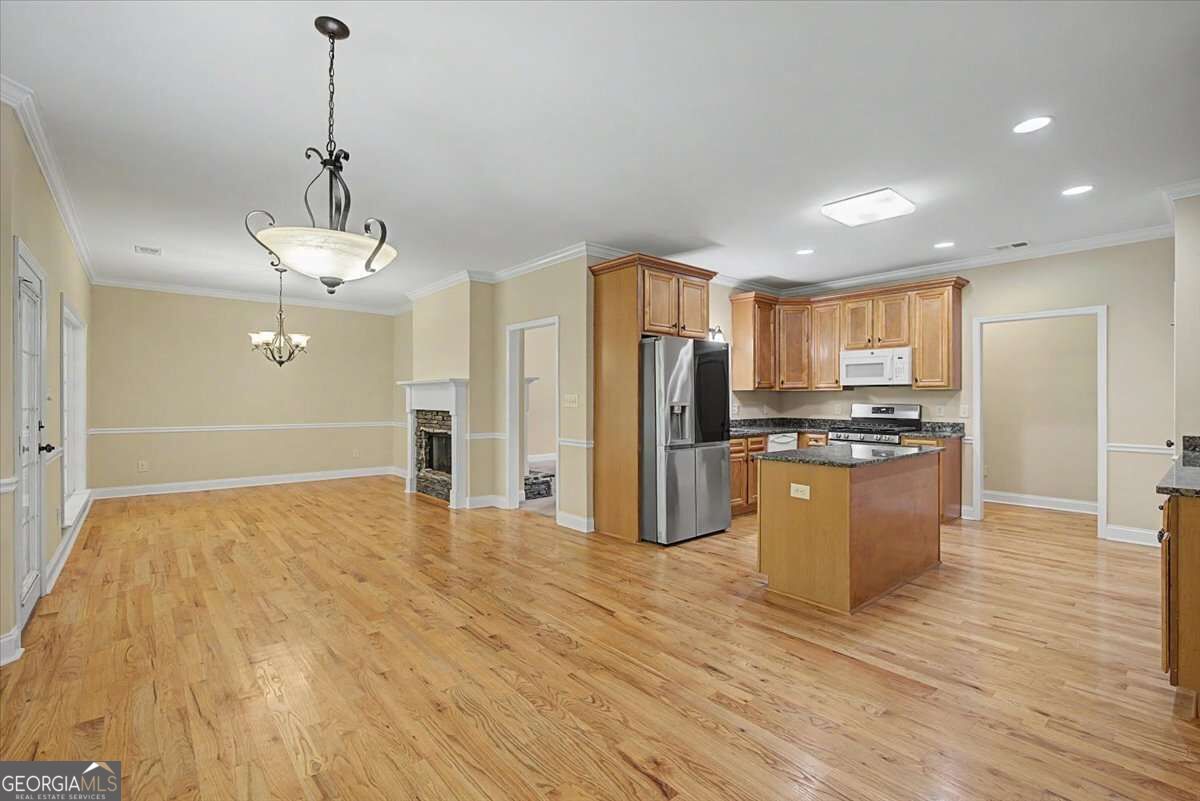 994 Rainey Road Property Photo 24