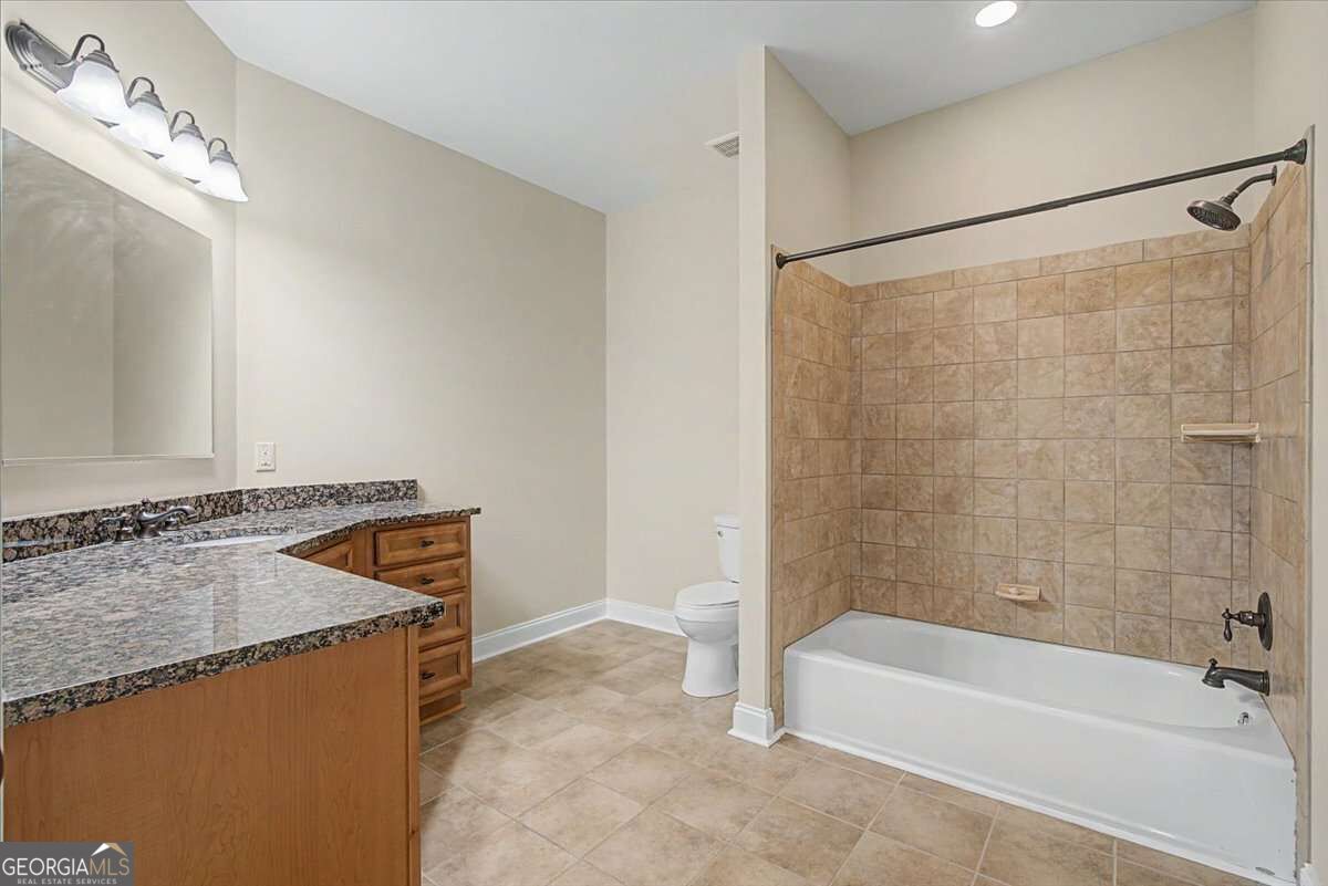 994 Rainey Road Property Photo 32