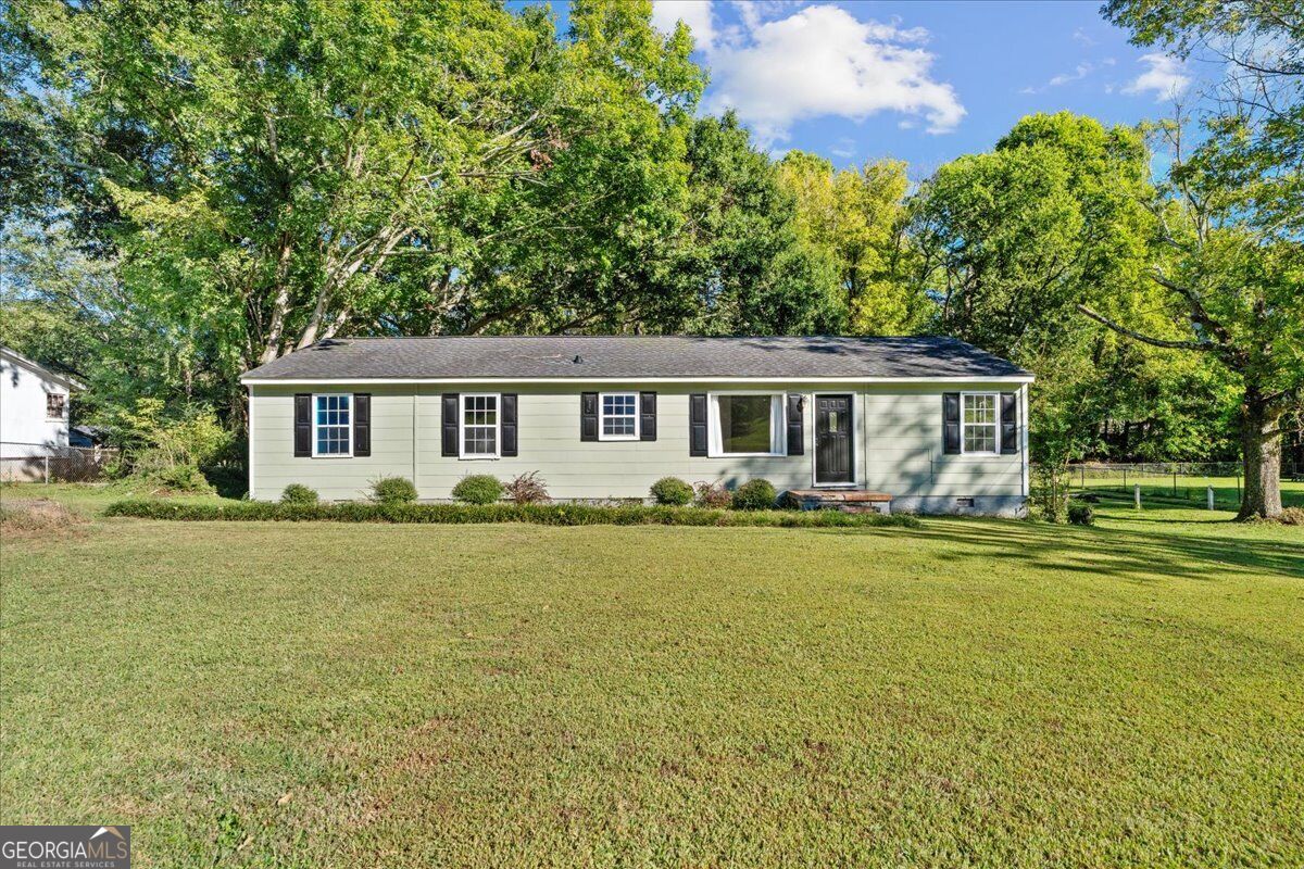 1670 Back Penn Road Property Photo 1