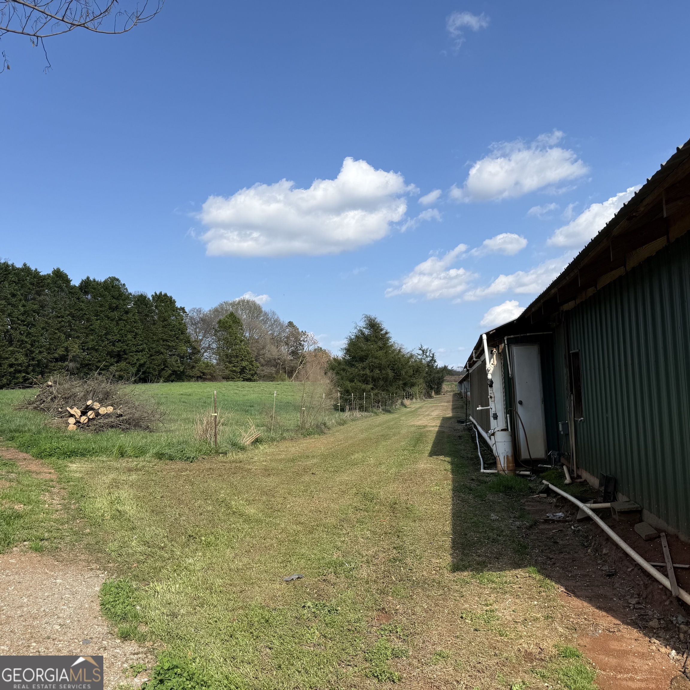 1182 Crawfords Ferry Road Property Photo 9