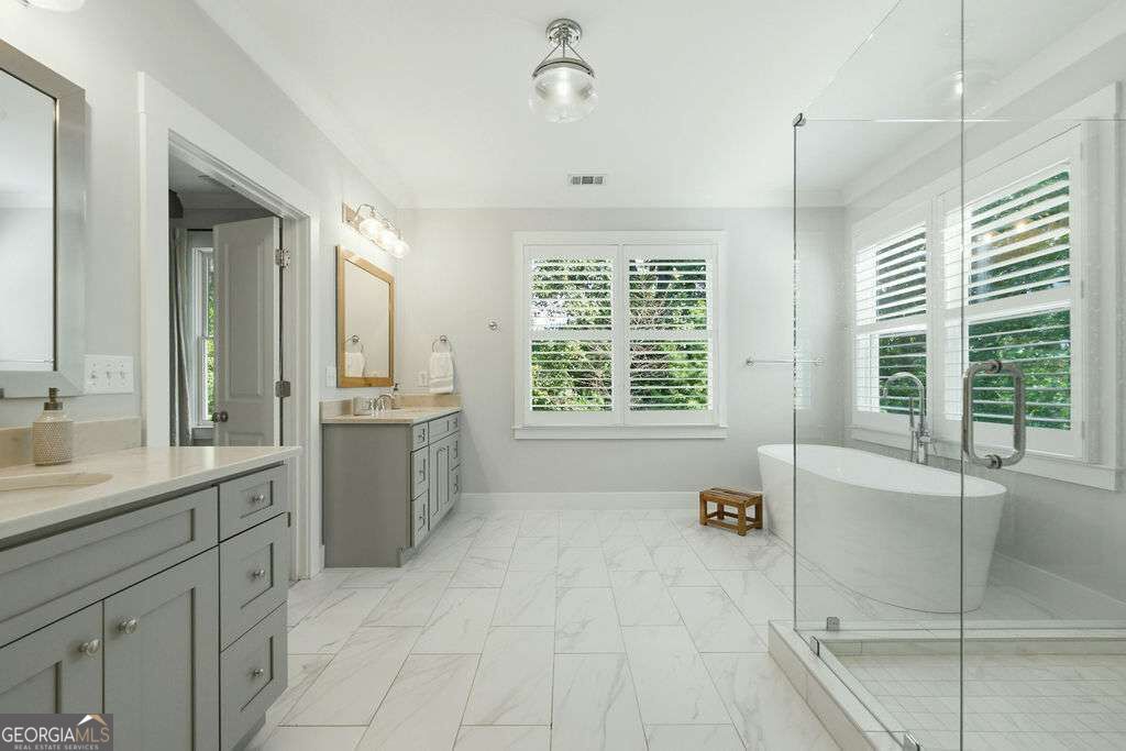 1272 Kingsview Circle Se Property Photo 25