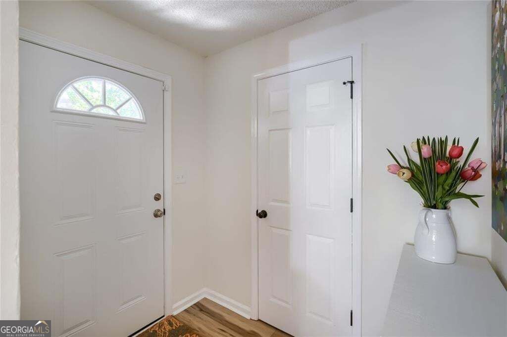 217 Cobblestone Trail Property Photo 5