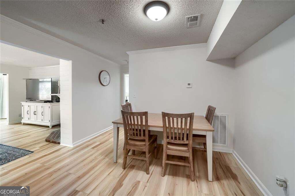 217 Cobblestone Trail Property Photo 8