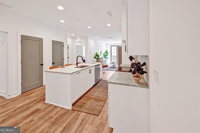 14 Becker Place Nw Property Photo 4