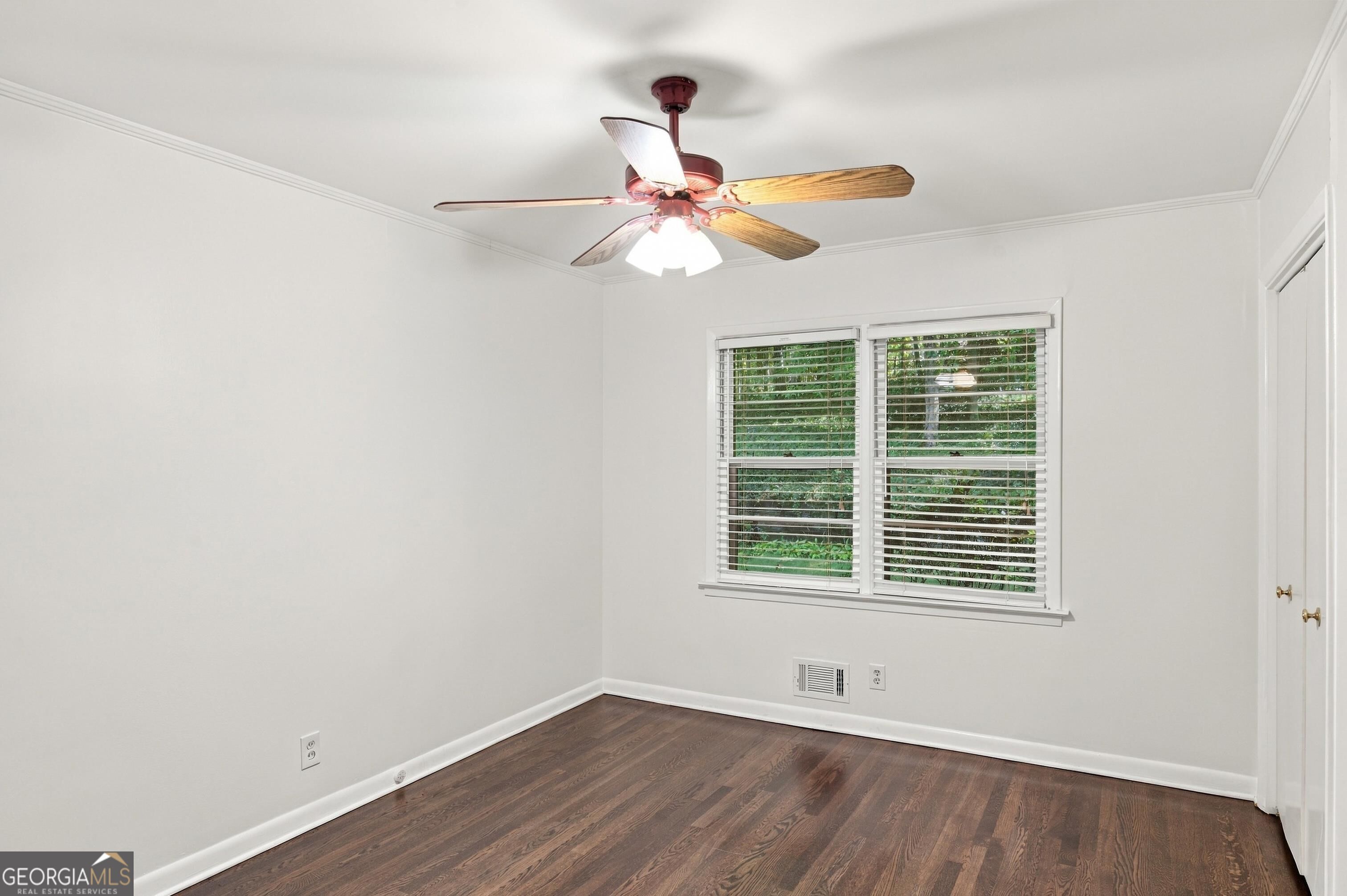 955 Vistavia Circle Property Photo 15
