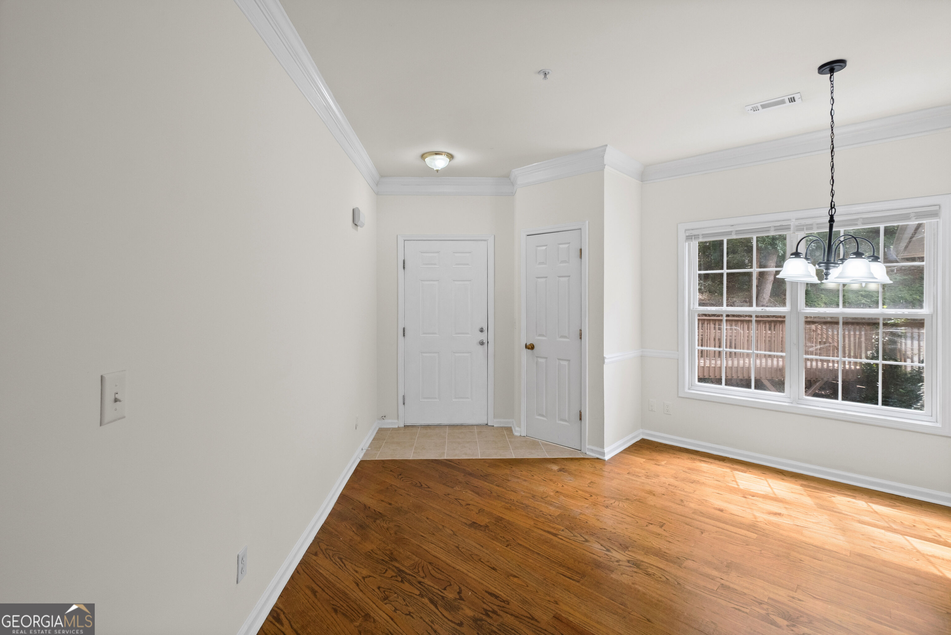 8849 Fairview Bluff Road Property Photo 3