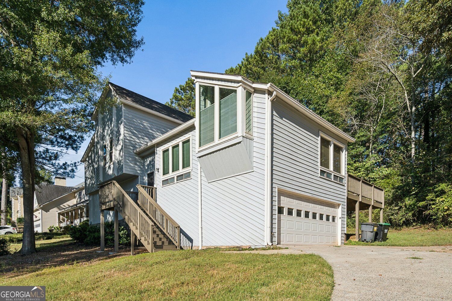 587 Farmbrook Trail Ne Property Photo 3