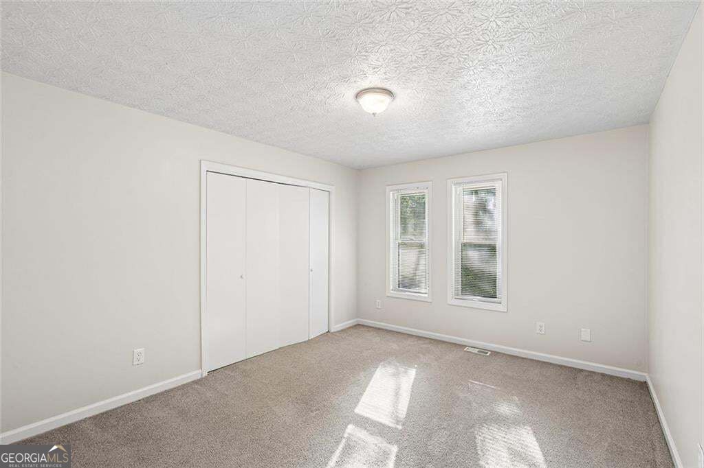 587 Farmbrook Trail Ne Property Photo 16