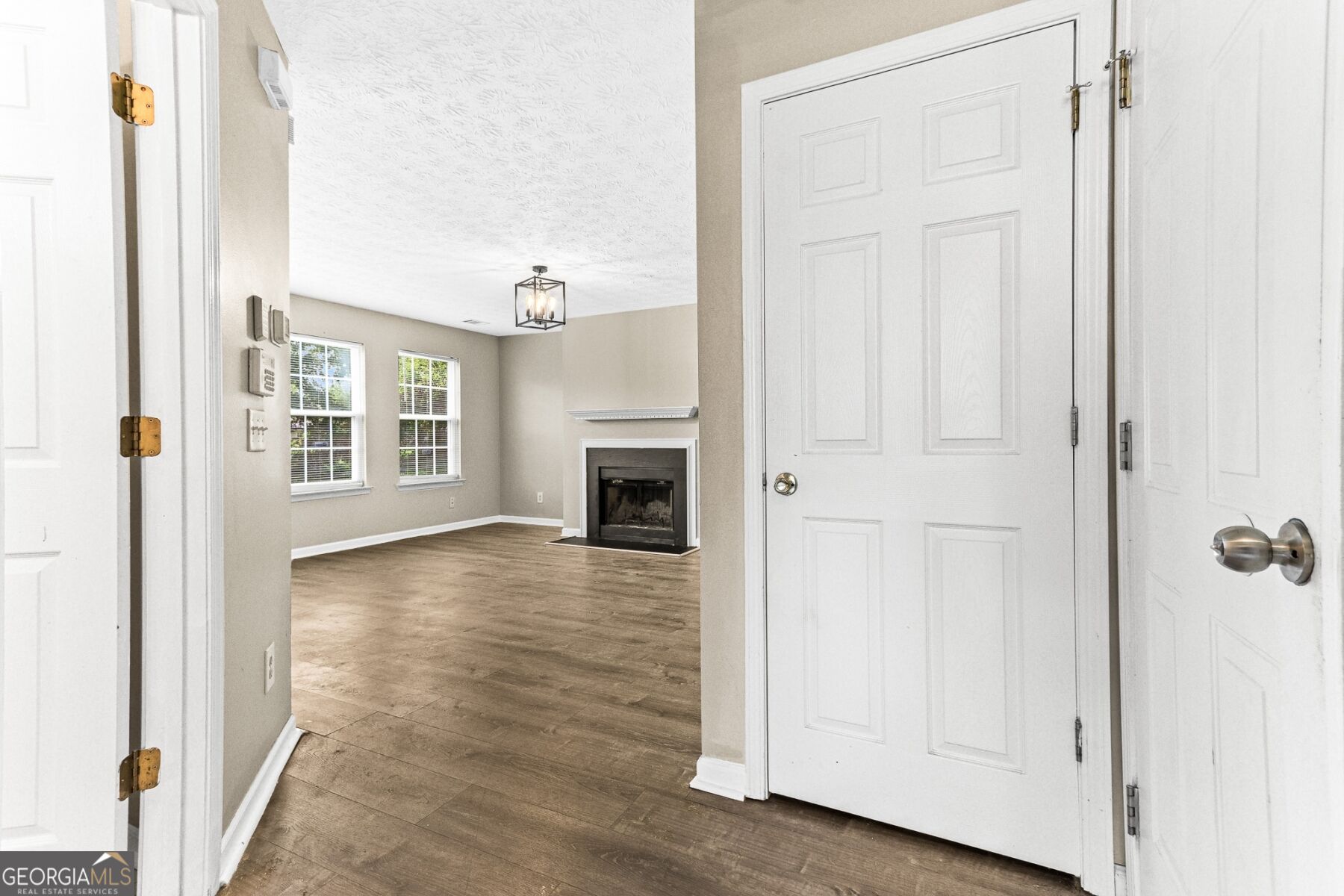 2835 Storybook Court Property Photo 8