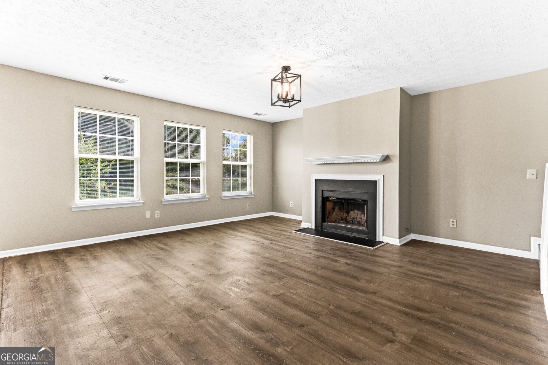 2835 Storybook Court Property Photo 11