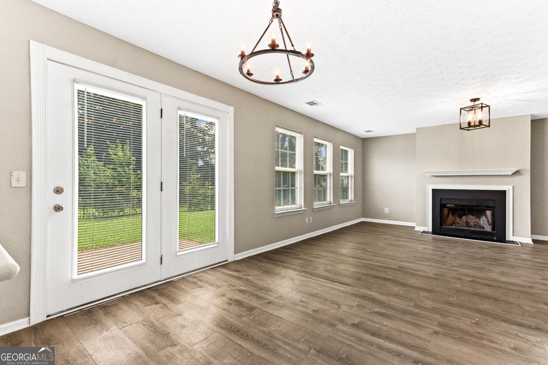 2835 Storybook Court Property Photo 13