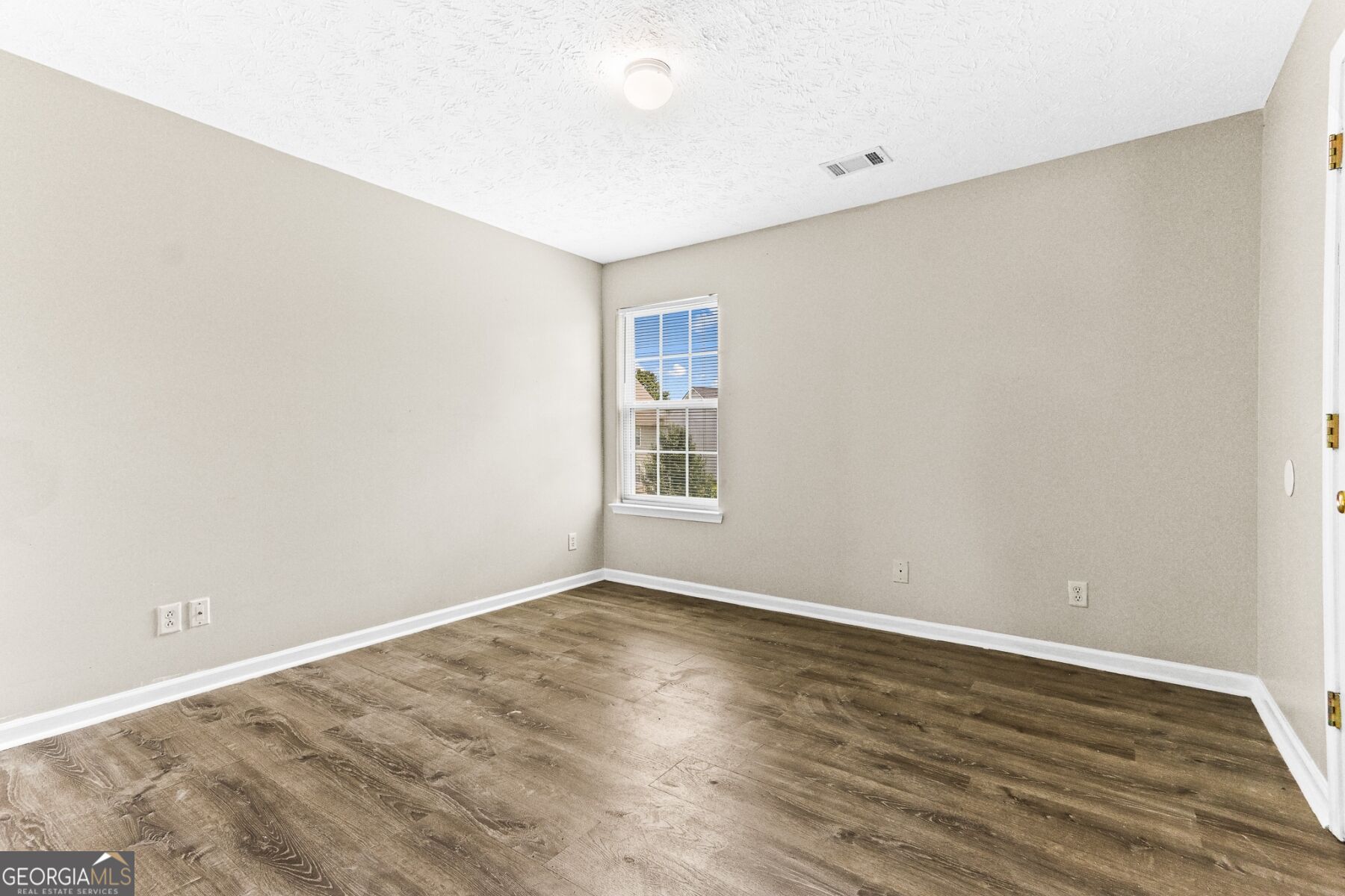 2835 Storybook Court Property Photo 21