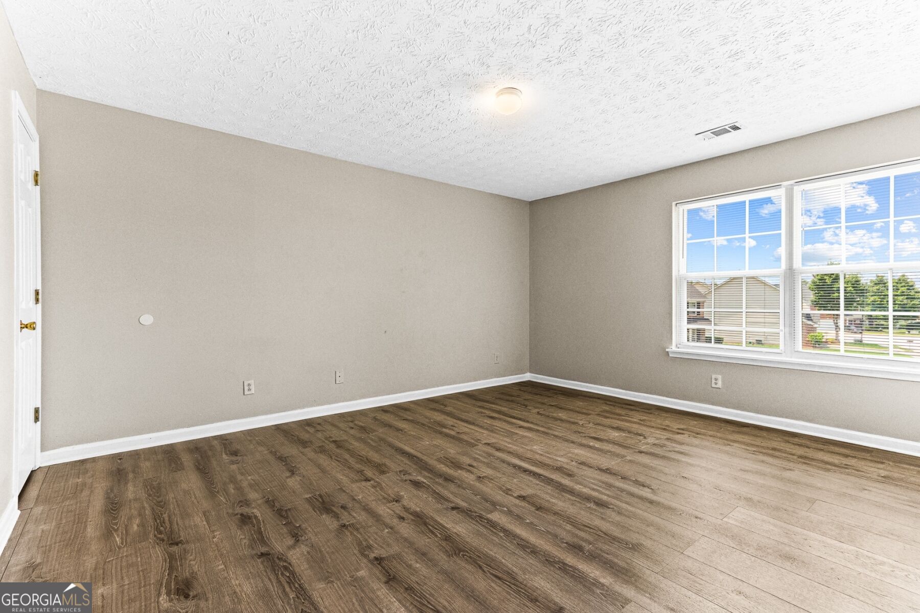 2835 Storybook Court Property Photo 25