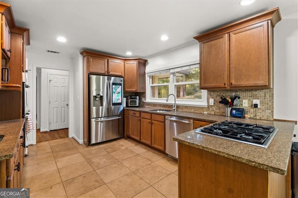 1388 Carolyn Drive Ne Property Photo 8