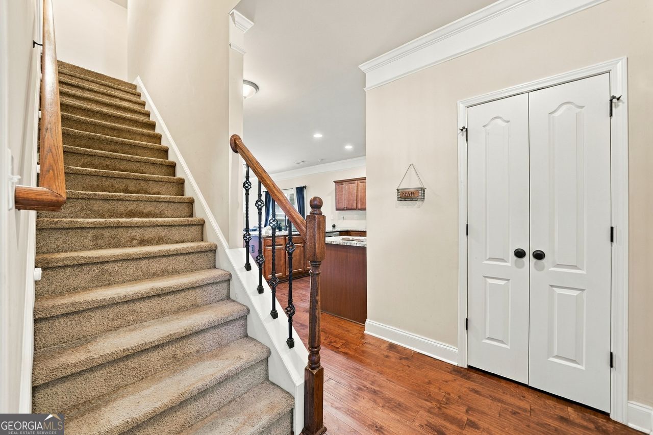 2849 Fox Bridge Court Property Photo 3
