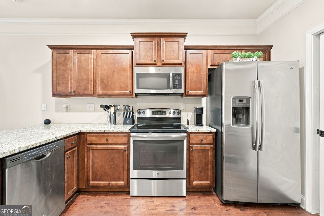 2849 Fox Bridge Court Property Photo 8