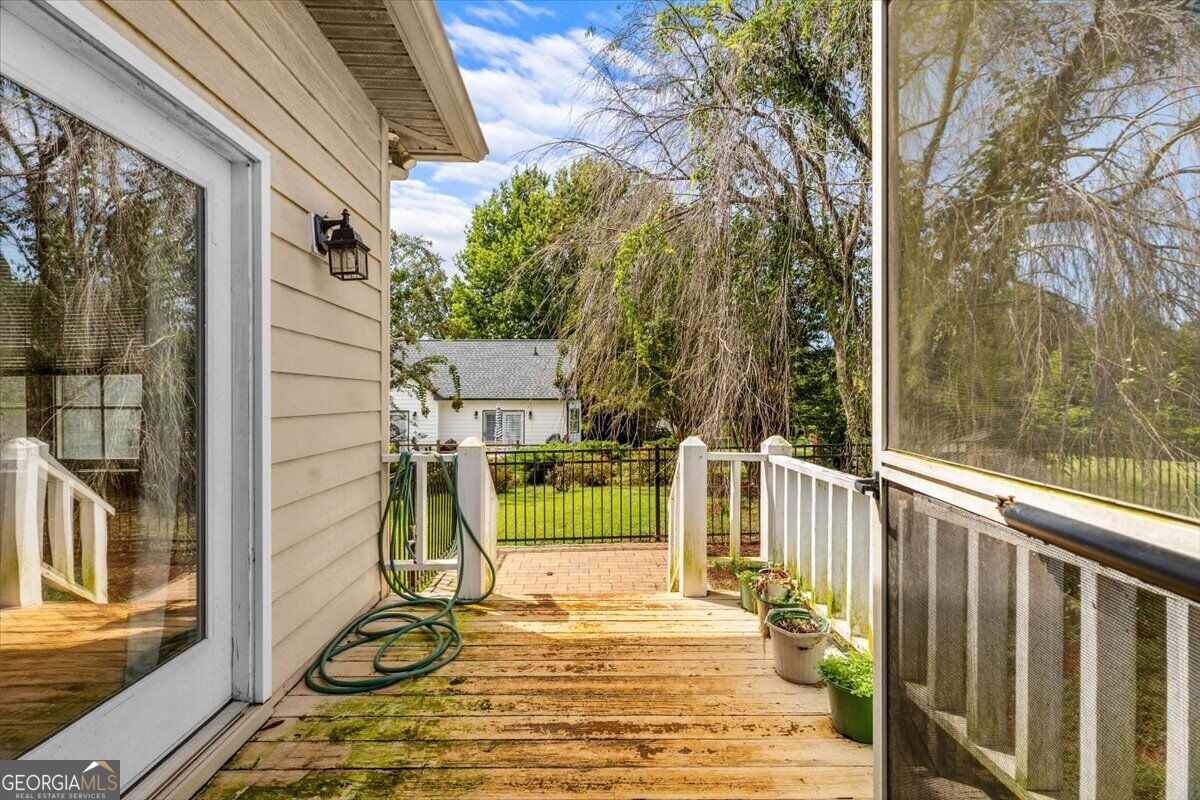 324 Sims Circle Property Photo 17