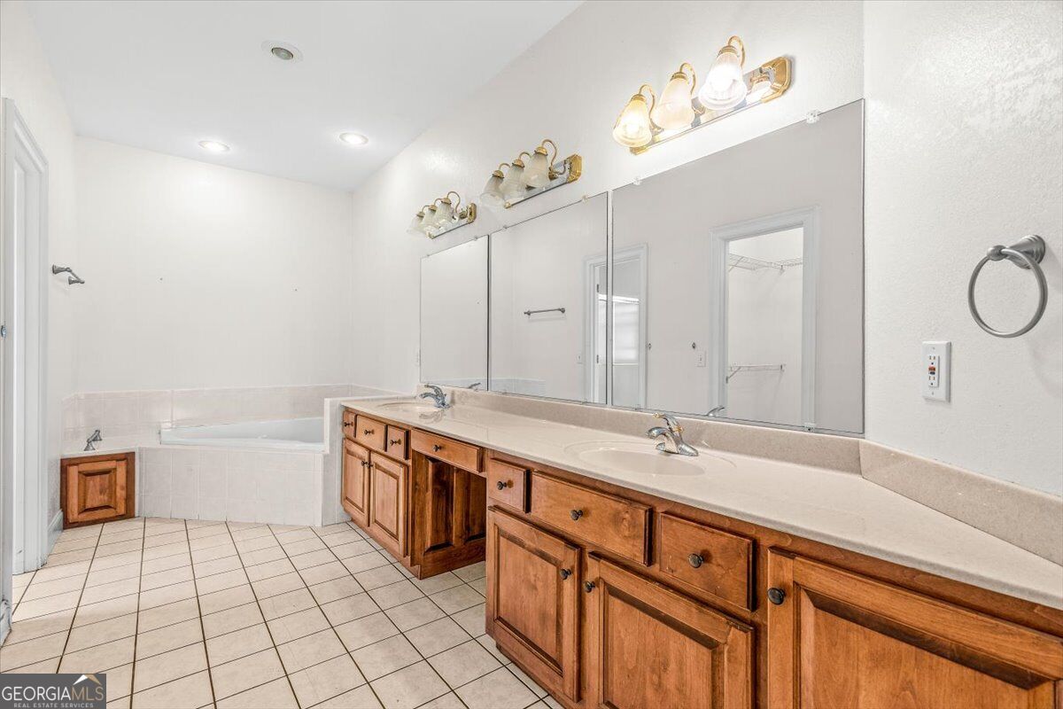 324 Sims Circle Property Photo 31