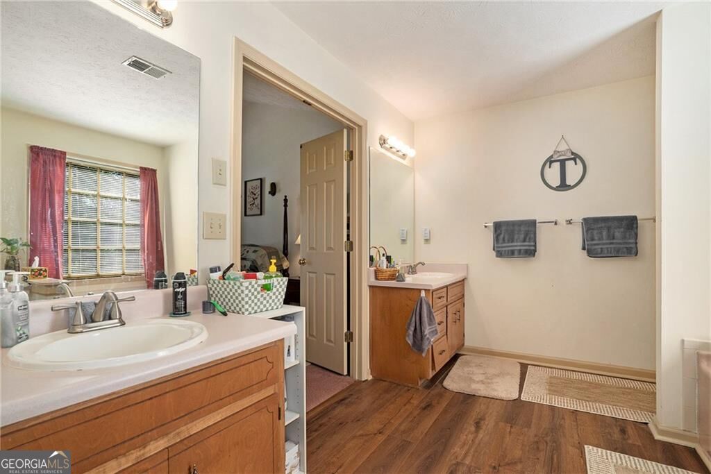 2260 Deer Oaks Trail Property Photo 13