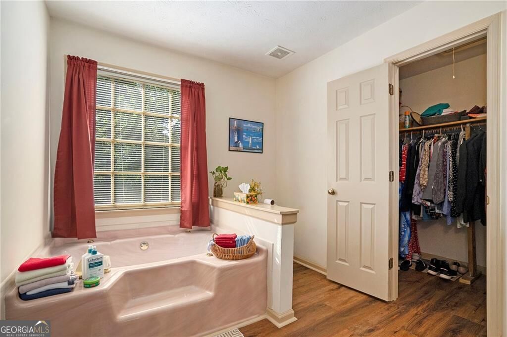 2260 Deer Oaks Trail Property Photo 14