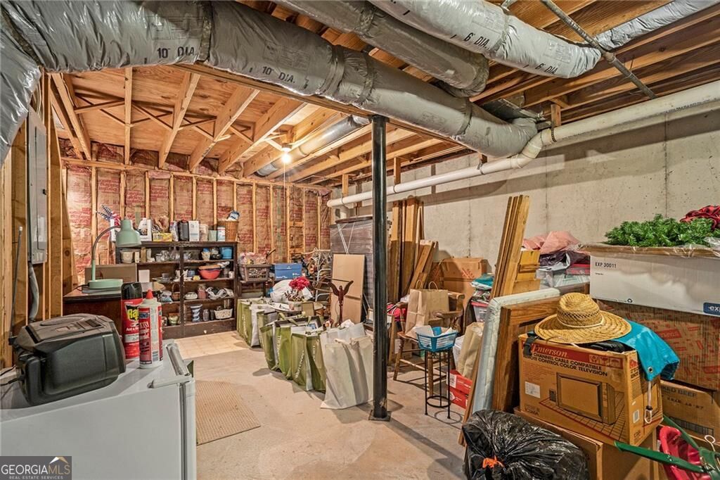 2260 Deer Oaks Trail Property Photo 24