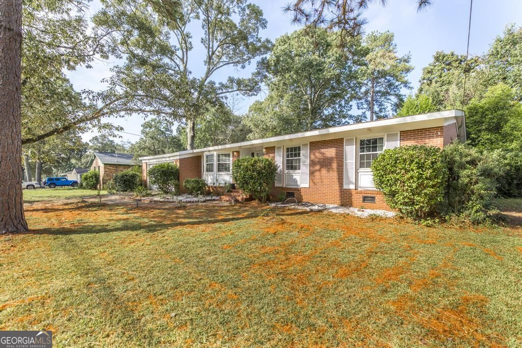 331 Clairmont Drive Property Photo 5
