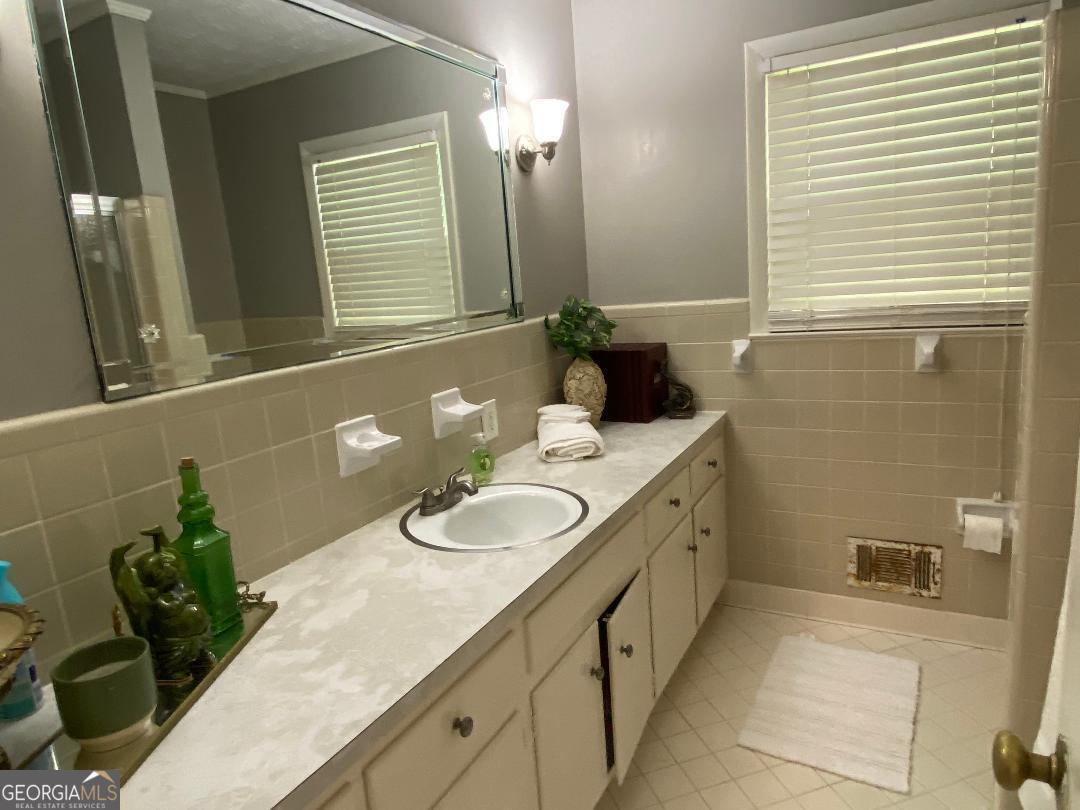 7111 Indian Creek Circle Sw Property Photo 17