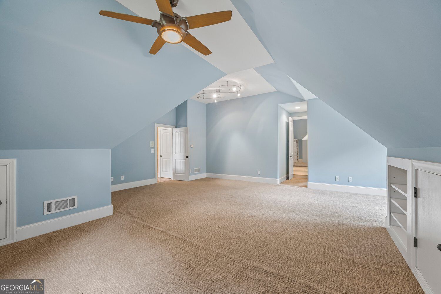 536 St Ives Walk Property Photo 71