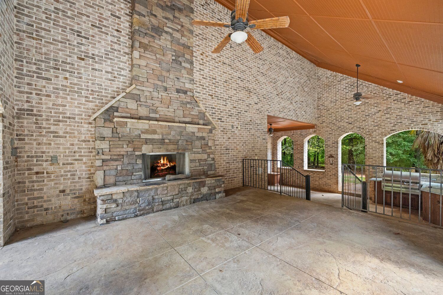536 St Ives Walk Property Photo 93