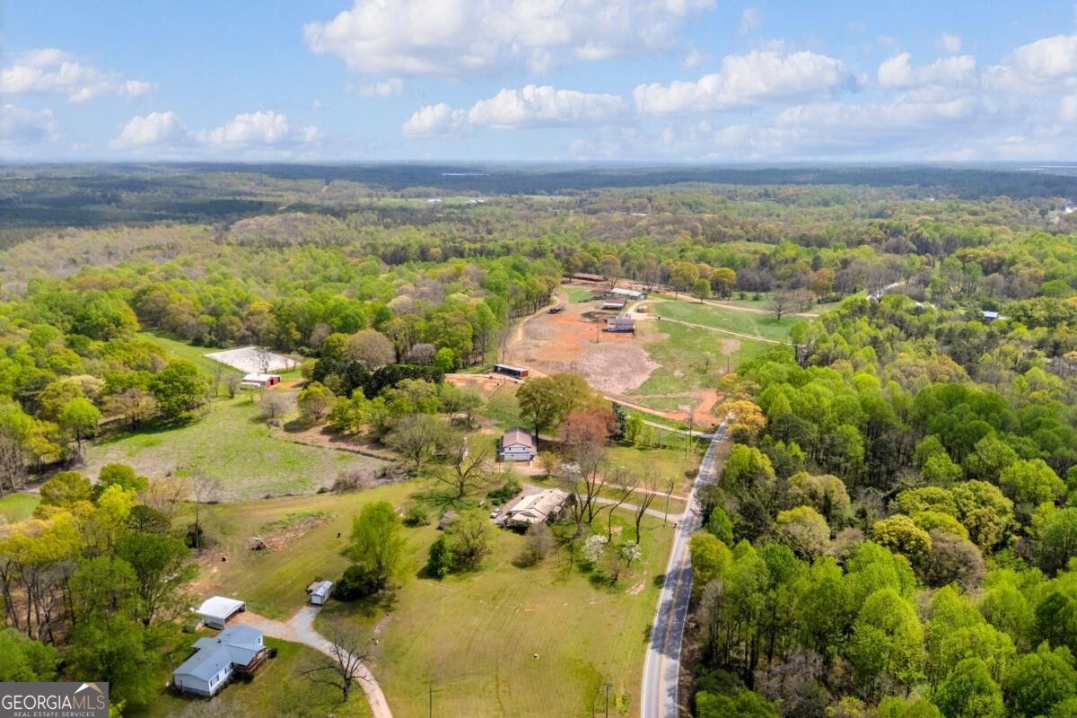 8606 Holly Springs Road Property Photo 5