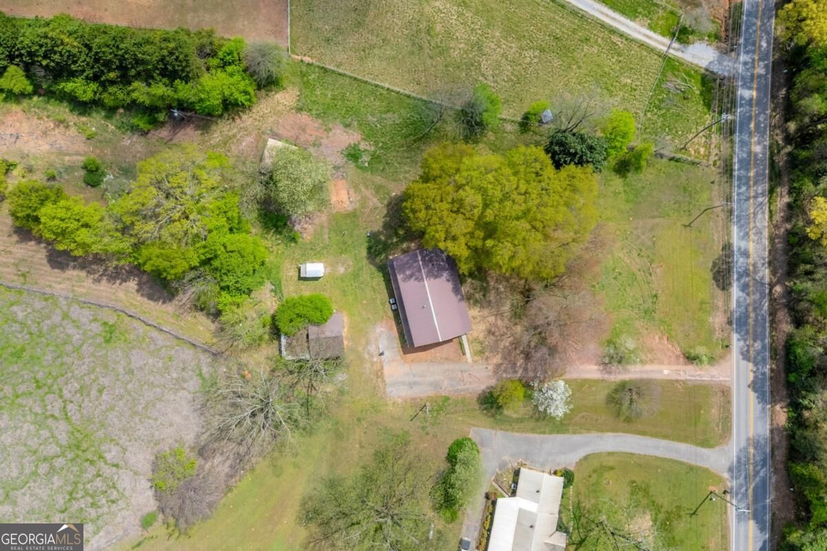 8606 Holly Springs Road Property Photo 16