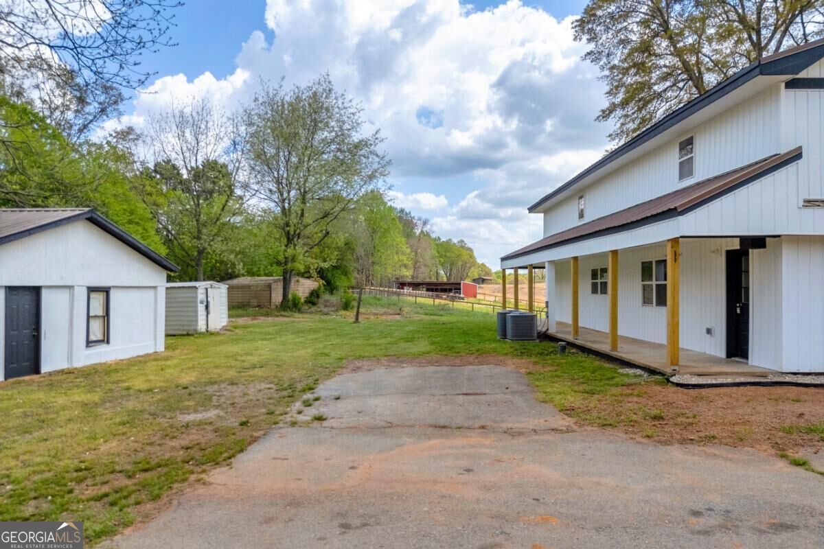 8606 Holly Springs Road Property Photo 21