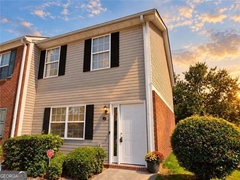 28 Princeton Place Drive Property Photo 1