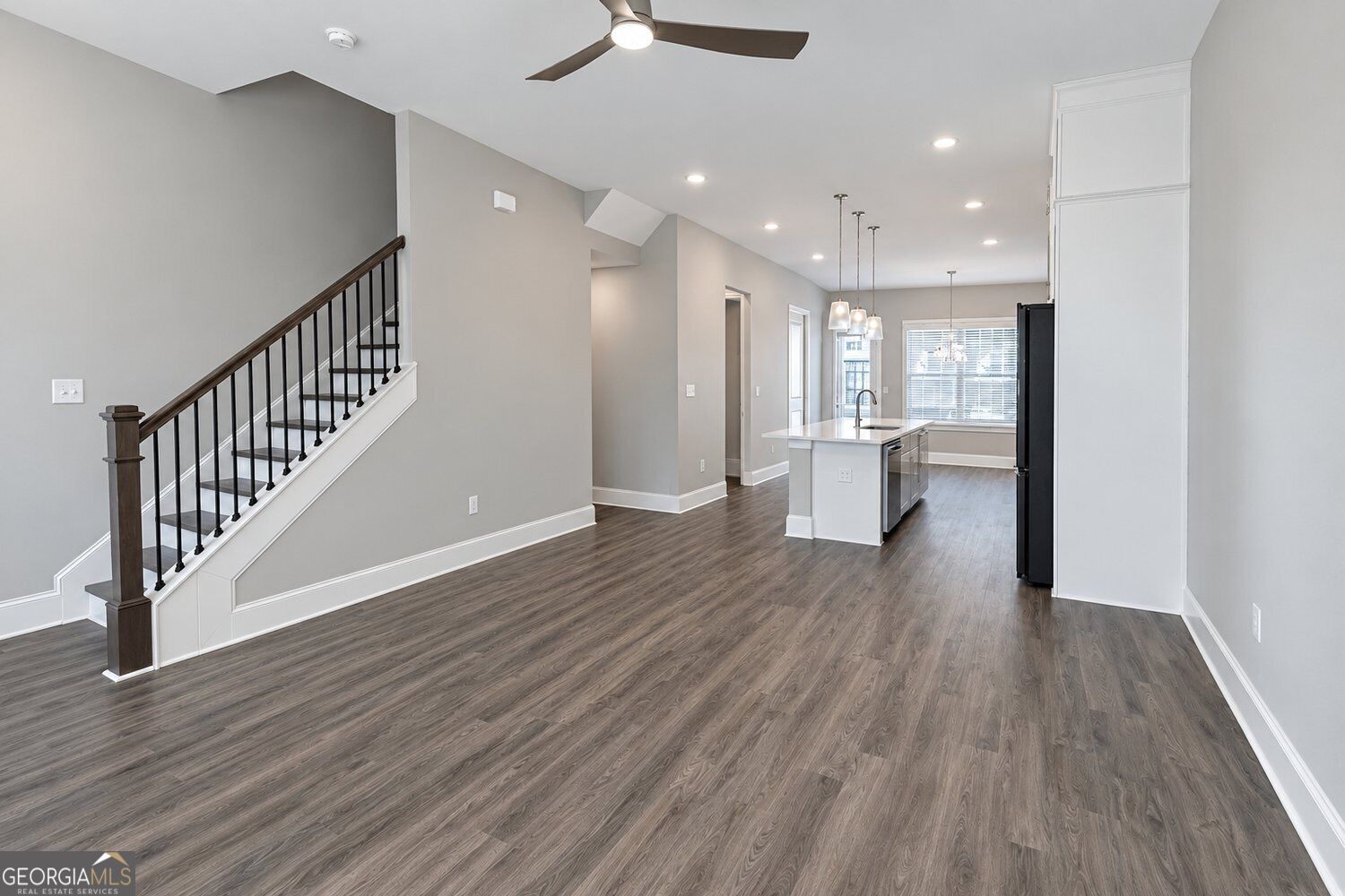 1375 Walking Way Property Photo 14