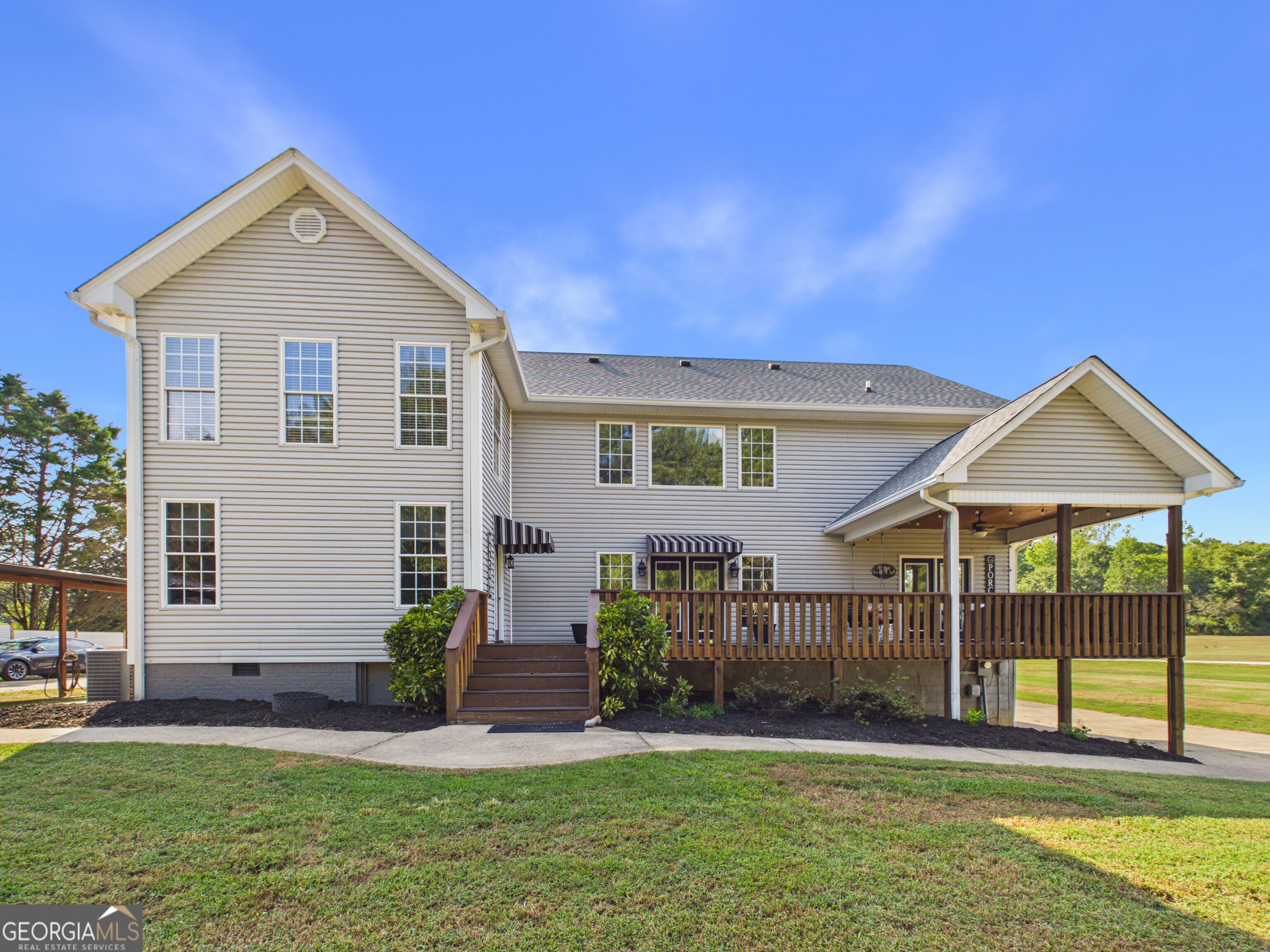 445 Roy Bird Road Property Photo 5