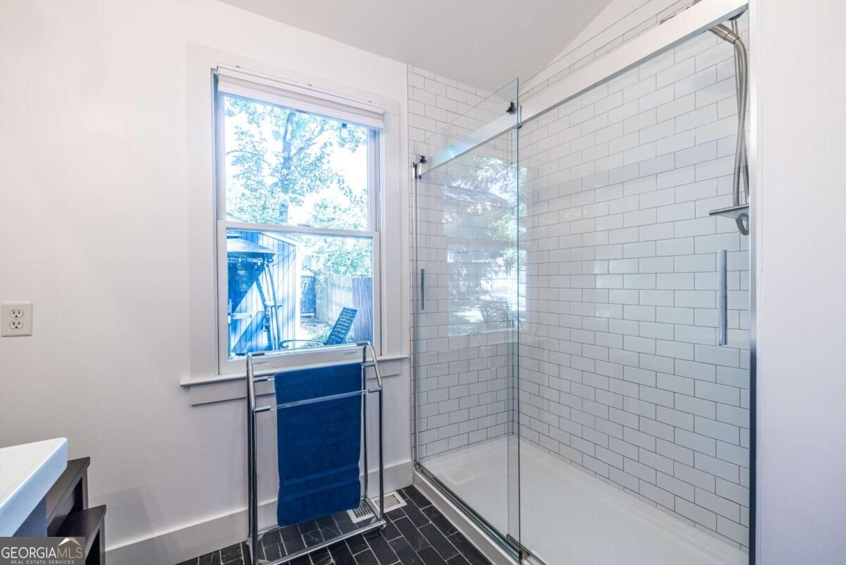 852 Kirkwood Avenue Se Property Photo 19