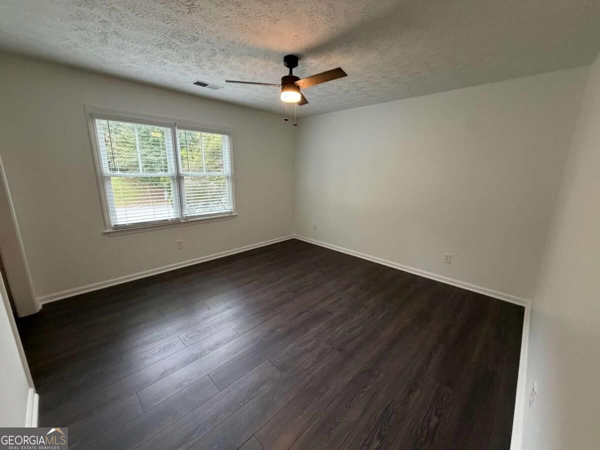 190 Timber Oak Cove Property Photo 15
