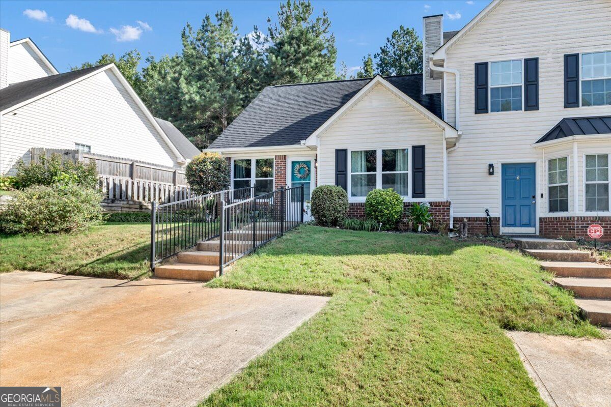 137 Gentle Breeze Court Property Photo 2