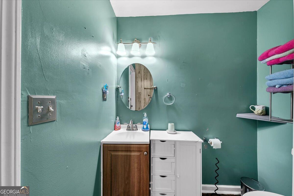 137 Gentle Breeze Court Property Photo 28