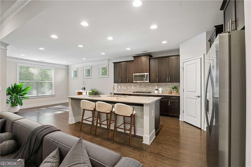 1810 Geranium Lane Property Photo 3