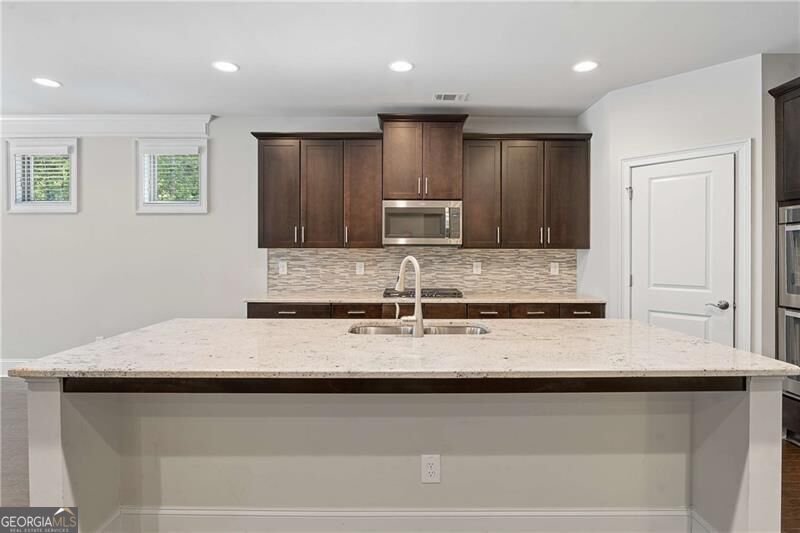 1810 Geranium Lane Property Photo 19