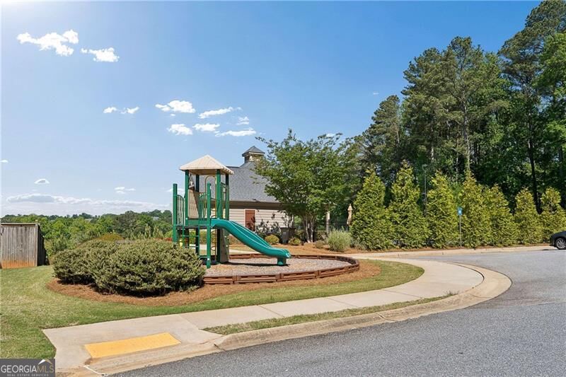 1810 Geranium Lane Property Photo 40