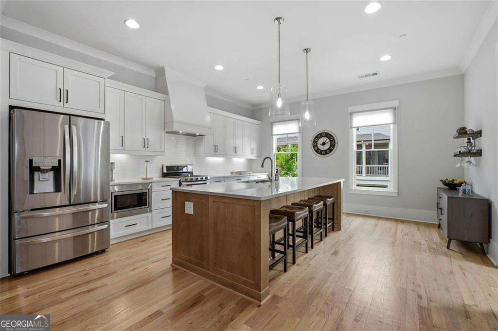 1033 Endeavour Court Property Photo 4