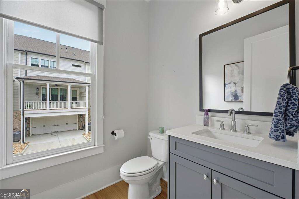1033 Endeavour Court Property Photo 32