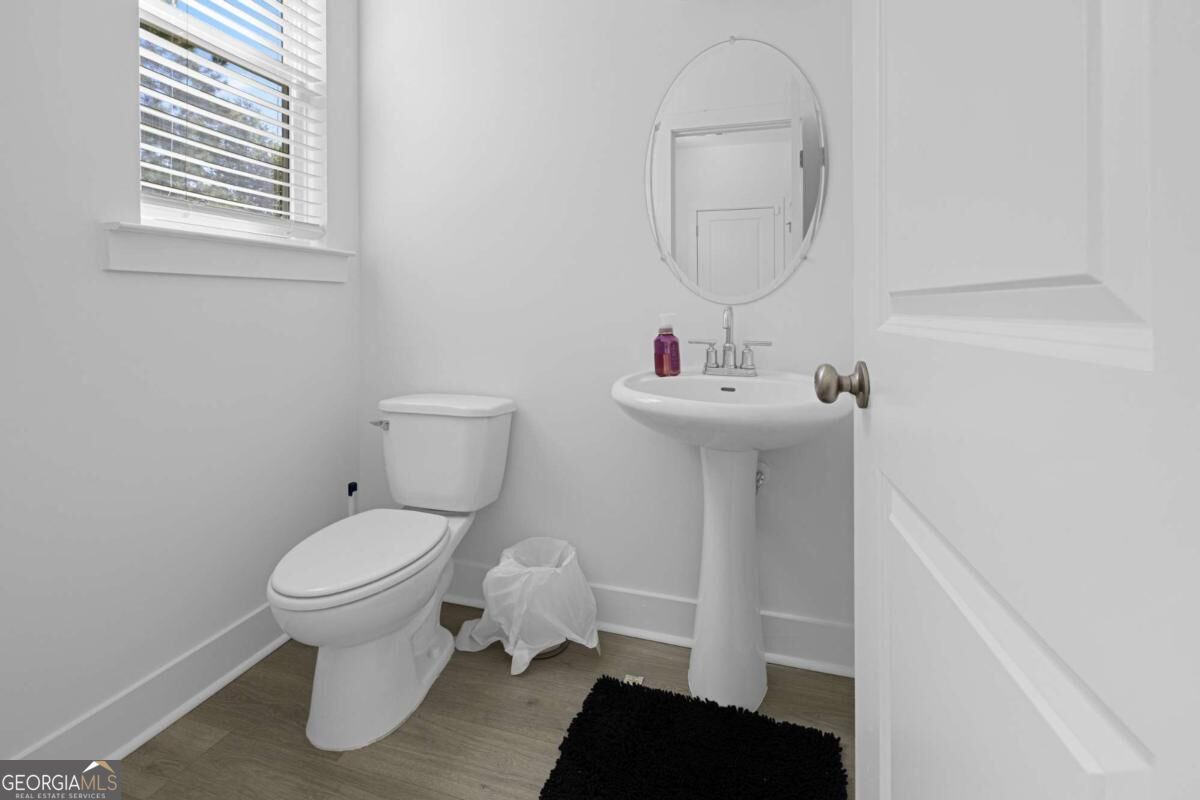 7753 Lance Road Property Photo 9