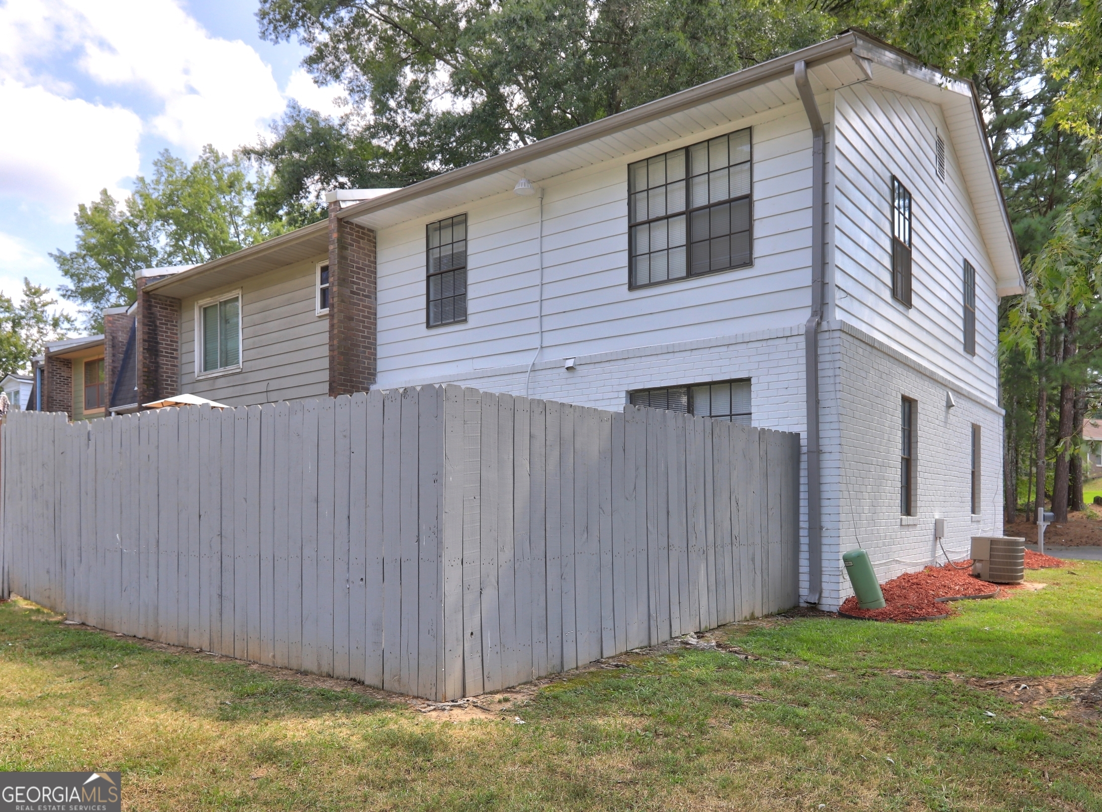 738 Dunaire Way Property Photo 4