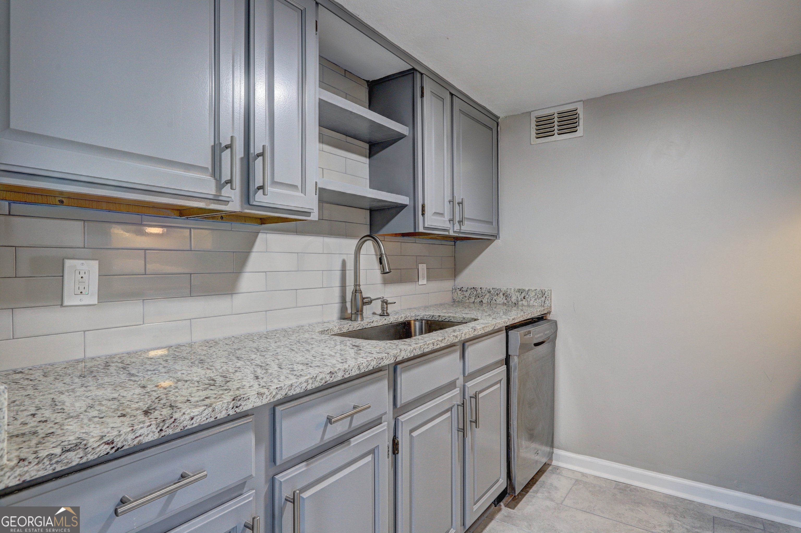 738 Dunaire Way Property Photo 12