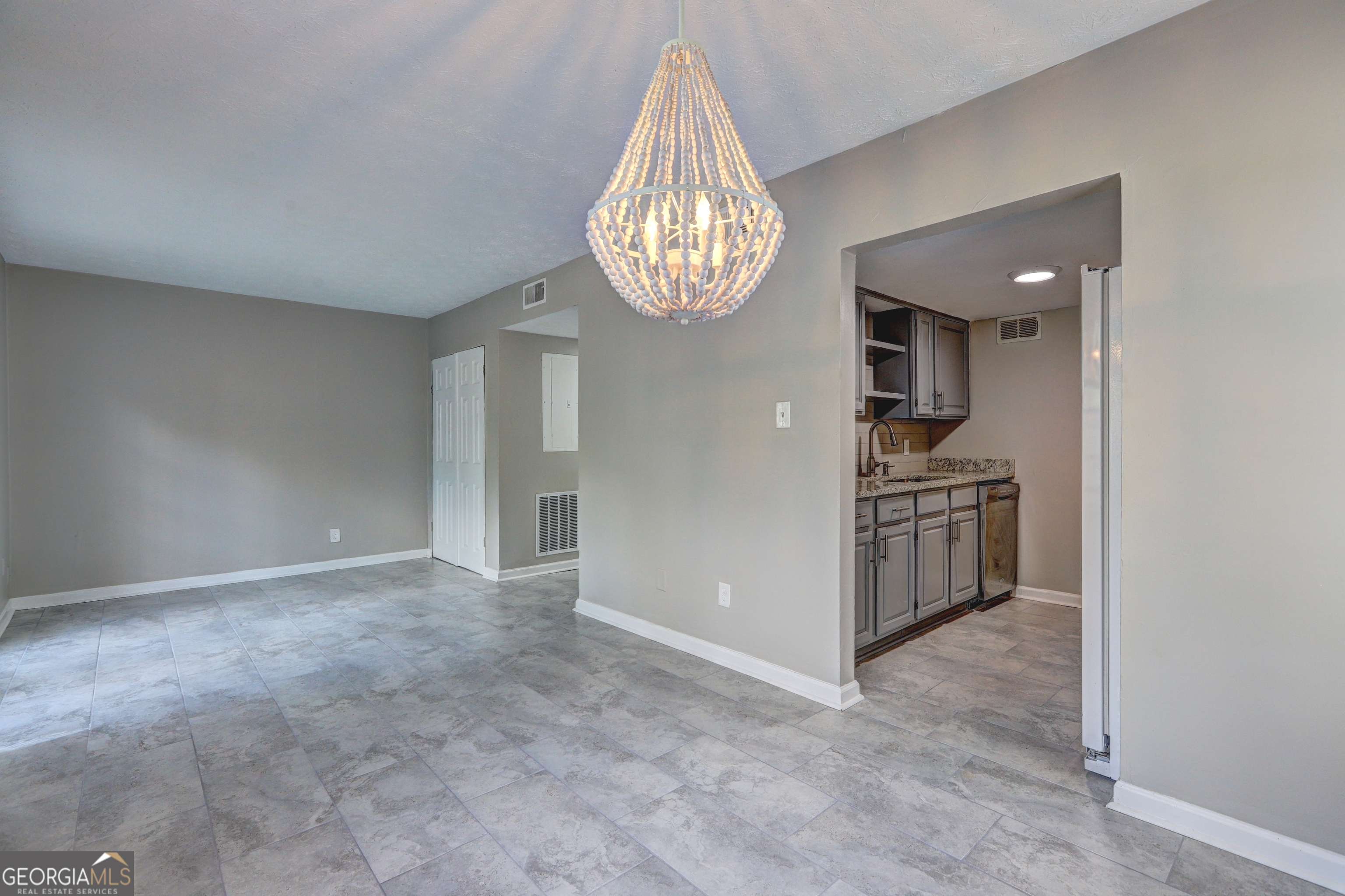 738 Dunaire Way Property Photo 18